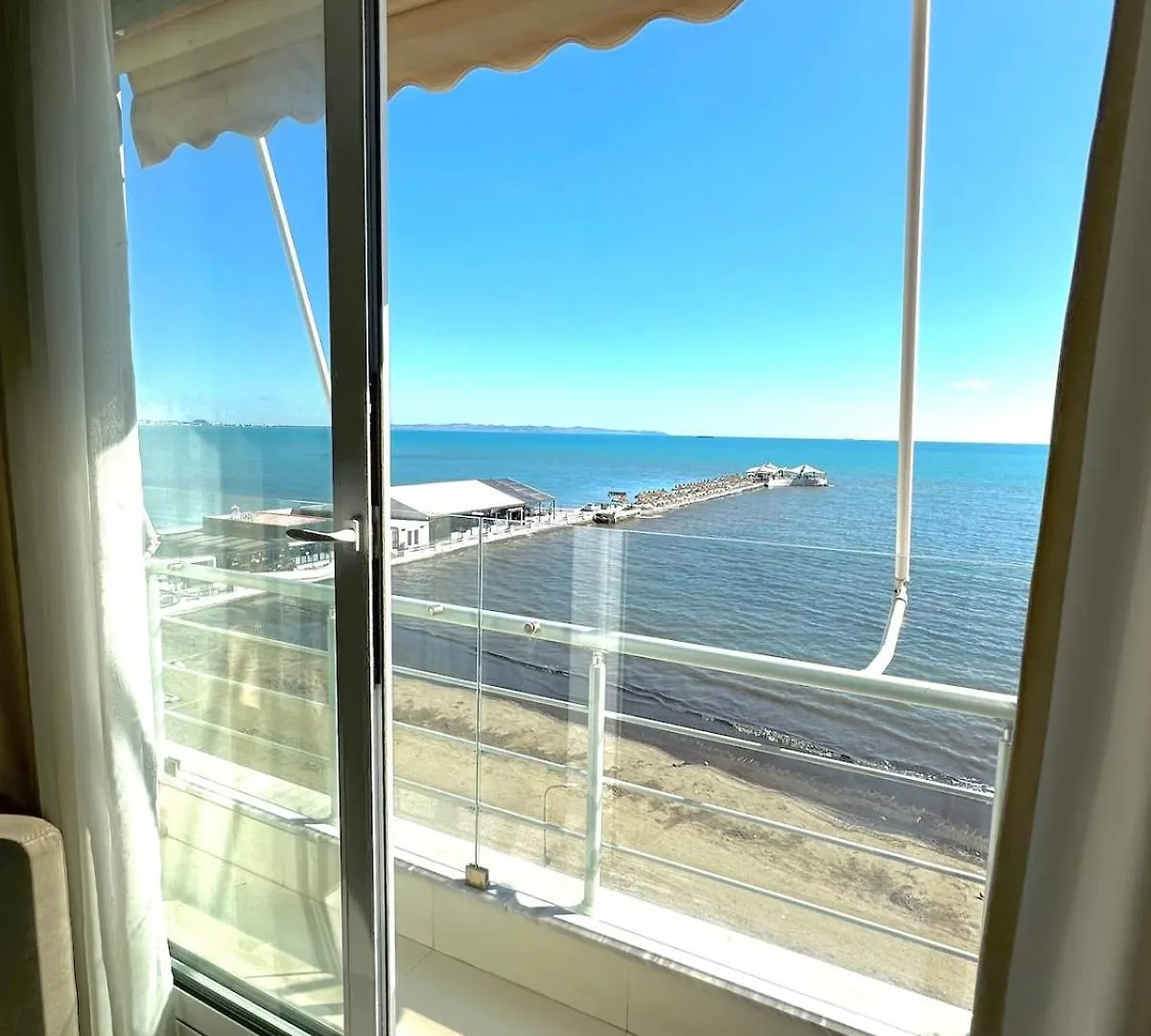 Appartement Seaside Serenity Polisi i Vogel